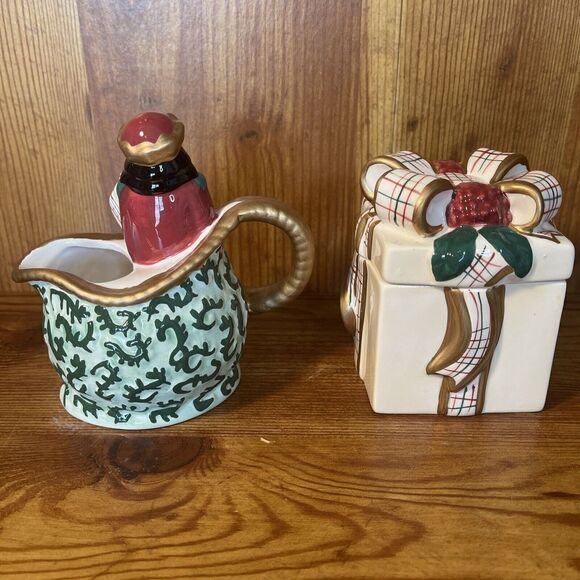 Avon 2001 Gift Collection St Nicholas Sugar and Creamer Christmas Set In Box - Picture 5 of 7
